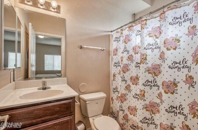 Building Photo - 14300 Gil Reyes Dr