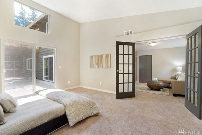 Building Photo - Gorgeous 4 Bedroom, 4 Bath +Bonus Room in Richland Heights