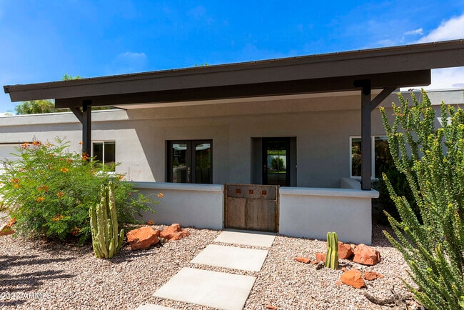 Building Photo - 3318 E Onyx Ave