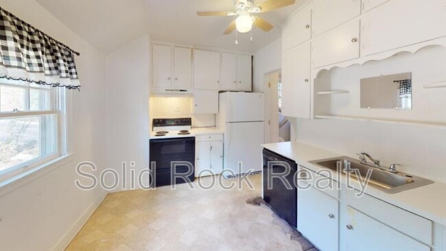 Building Photo - 1311 Cheyenne Blvd
