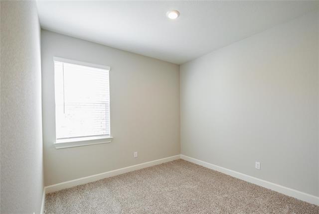 Building Photo - 613 Harbor Oaks Dr