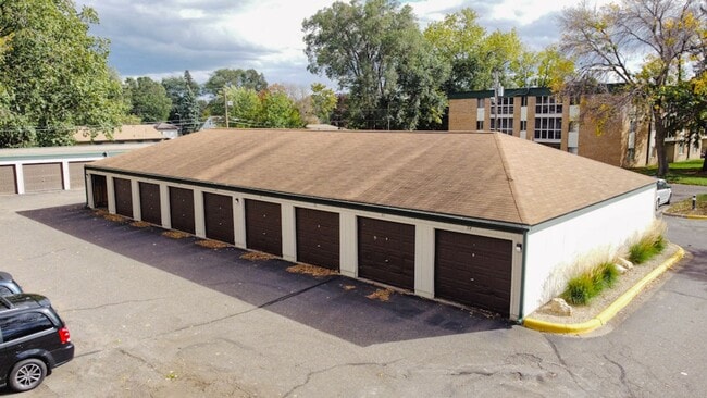Building Photo - 6800- 6810 63rd Avenue