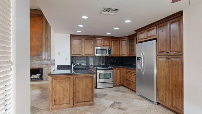 Building Photo - 10575 E Mission Ln
