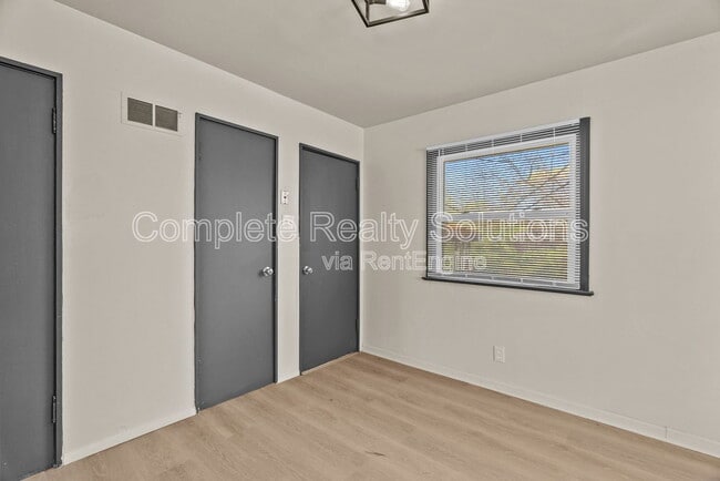 Building Photo - 9516 Jannette Dr