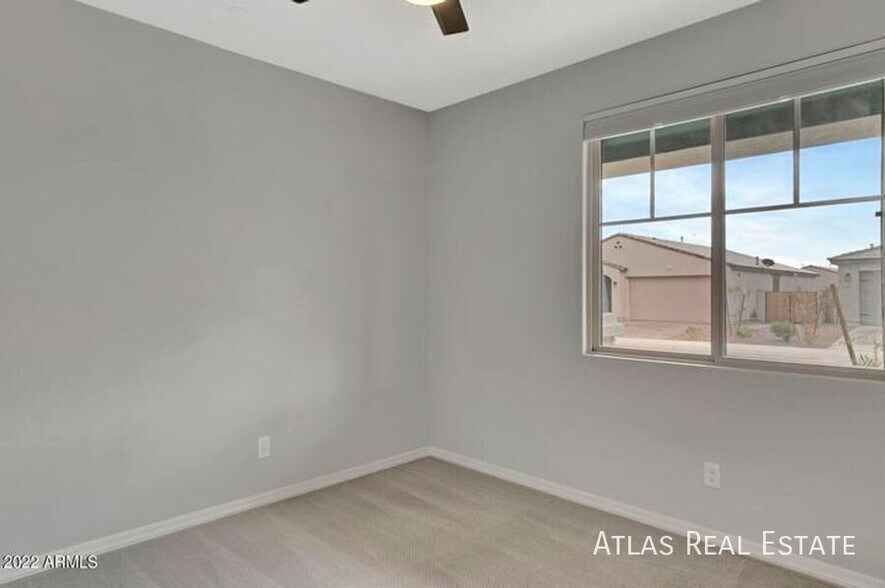 Building Photo - 13196 W Redstone Dr