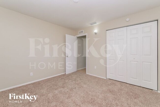 Building Photo - 5111 96th Terrace N