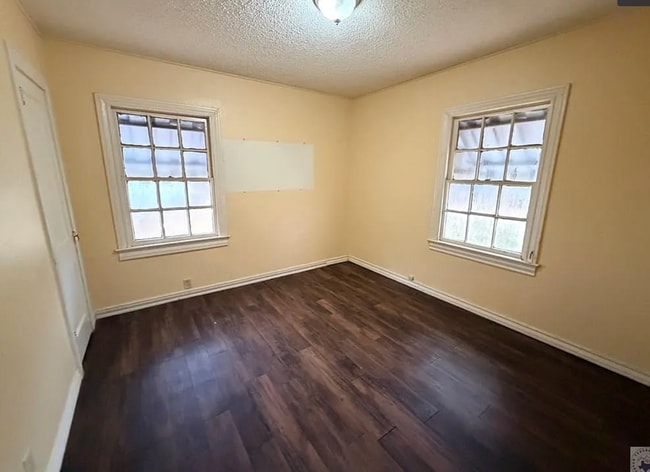 Building Photo - 733 Arizona Ave