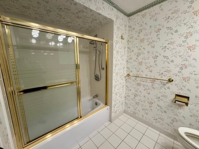 Building Photo - 1004 Paradise Rd