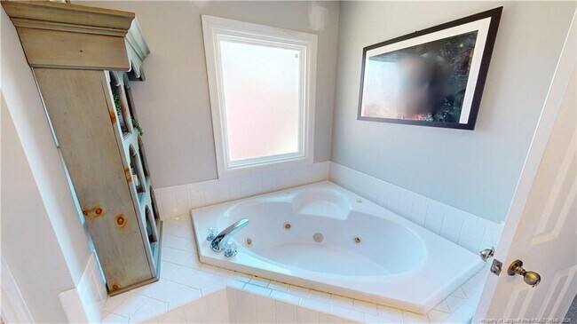 Building Photo - 338 Lionshead Rd