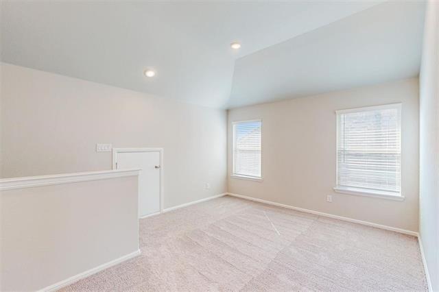 Building Photo - 14162 Birch Farm Dr