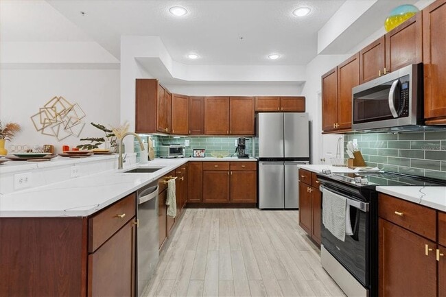 Building Photo - 642 Wells Ct