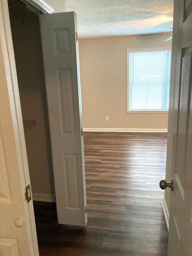 Building Photo - Charming 3 bed, 3 bath Home in Prime Augus...