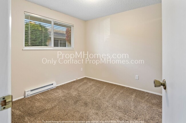 Building Photo - Discover Serenity in Montavilla's Hidden Gem!