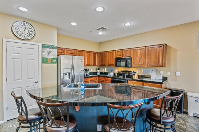 Building Photo - 12417 W Alyssa Ln