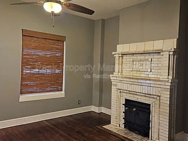 Building Photo - 216 N 32nd St