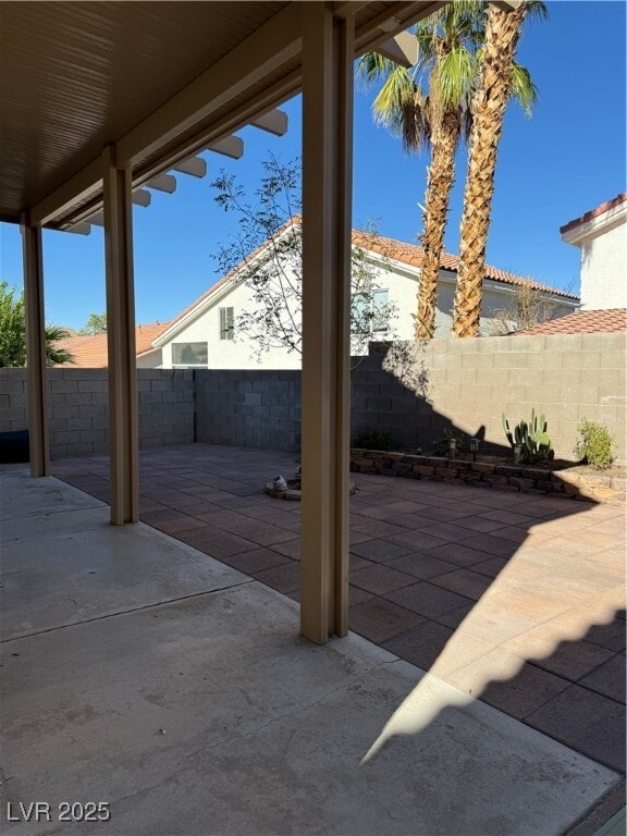 Building Photo - 2180 Polynesia Cir