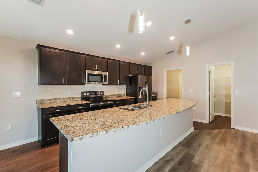 Building Photo - 6784 Hanworth Ln
