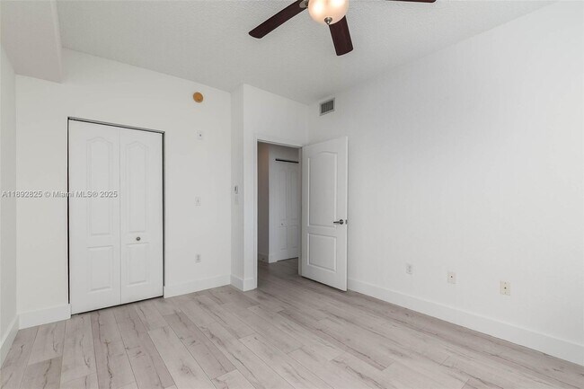Building Photo - 6001 SW 70th St