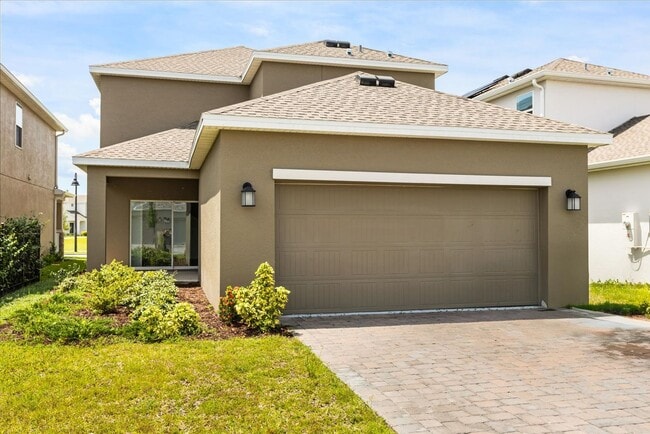 Building Photo - Spacious 5-Bedroom Solar Home for Rent in ...