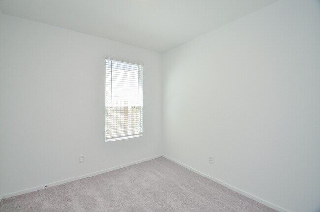 Building Photo - 23014 Deanston Dr