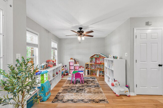 Building Photo - 149 Dockside Dr