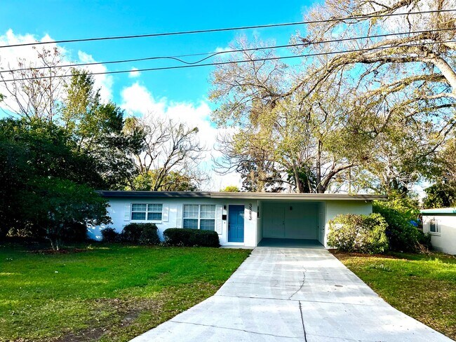Building Photo - 3/2 in great Conway location