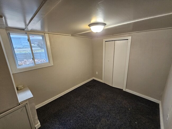 Building Photo - 442 Matthews St