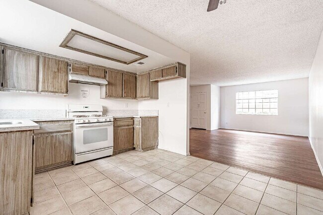 Building Photo - Modern 2-Bed, 2-Bath Retreat in the Heart of Covina