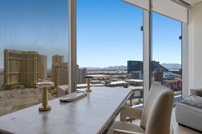 Building Photo - 3722 S Las Vegas Blvd