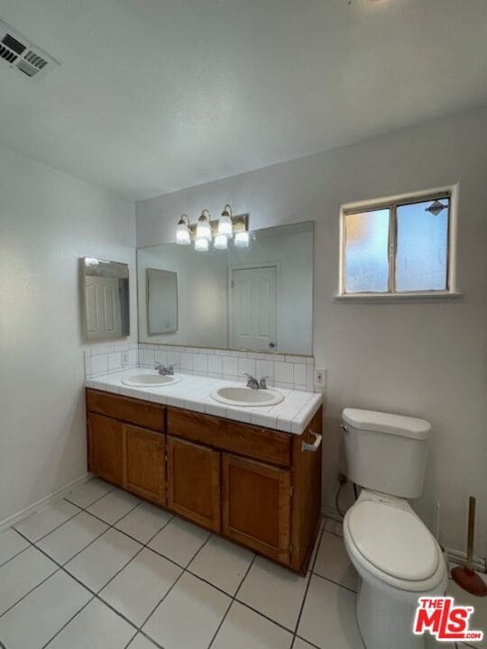 Building Photo - 503 K St