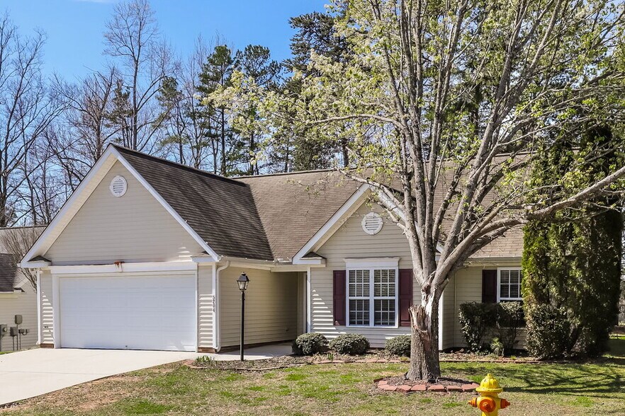 Building Photo - 5204 Mt Hope Dr