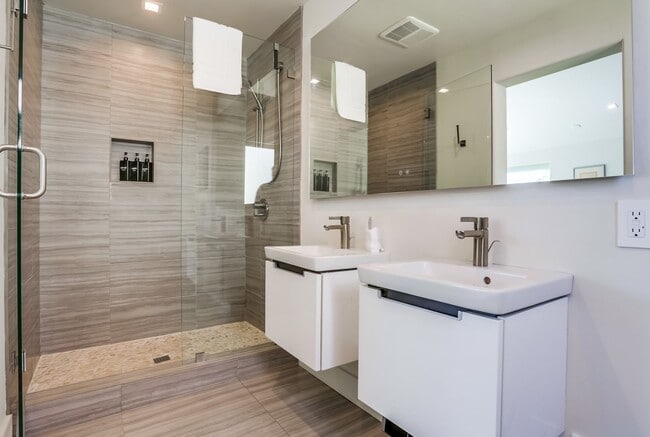 Building Photo - Luxury Furnished Home La Jolla with Ocean Views