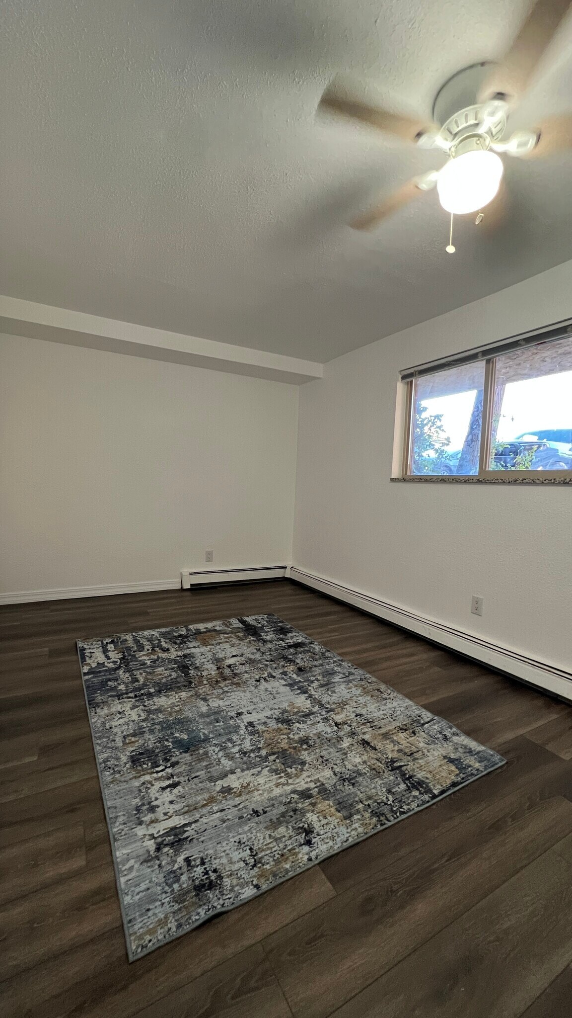 Building Photo - 1065 University Ave