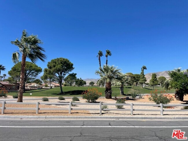 Building Photo - 64356 Doral Dr