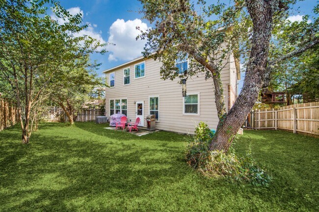 Building Photo - 3 Bedroom 2 1/2 bath Park Vista Subdivision
