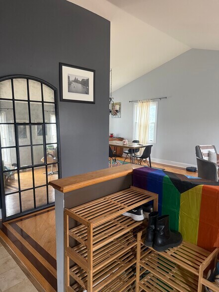 Building Photo - 725 Buffalo Cir