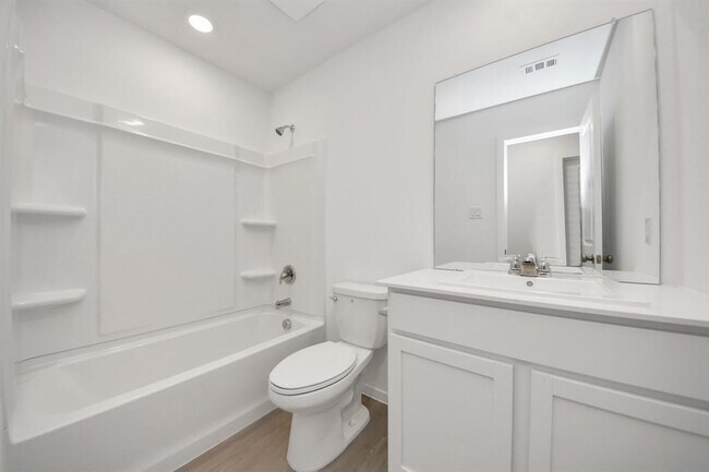 Building Photo - 25524 Roy Rogers Rd