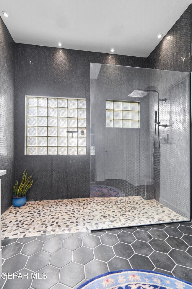 Building Photo - 1405 Cloud Ridge Dr