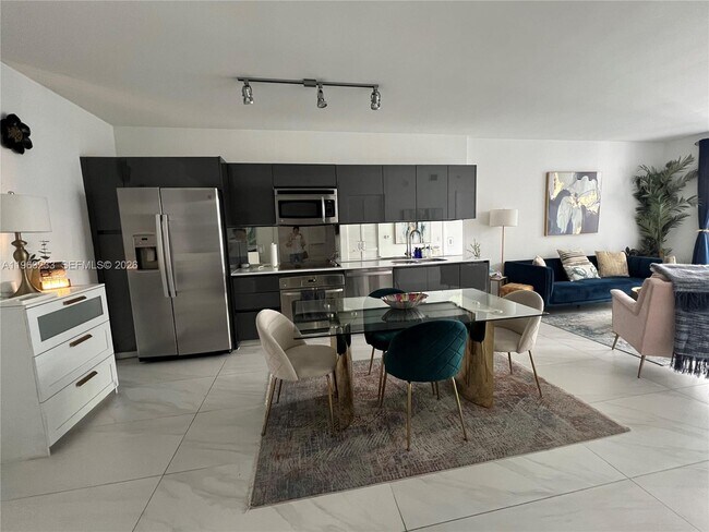 Building Photo - 31 SE 6th St