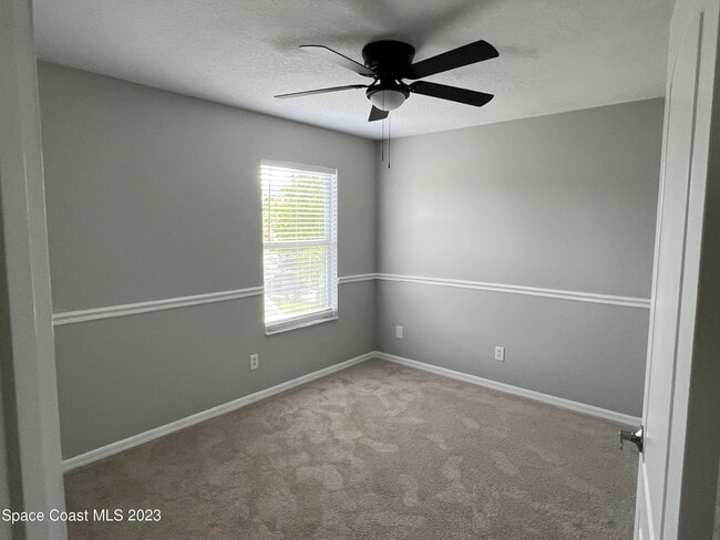 Building Photo - 1212 Foxridge Pl