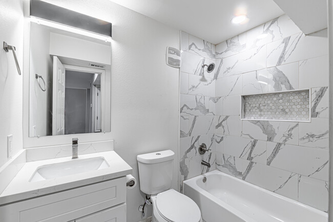 Modern Fixtures - 9711 Linkmeadow Ln