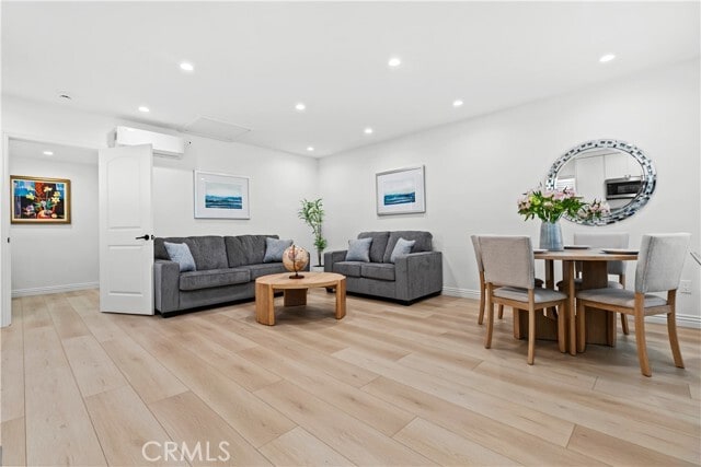 Building Photo - 6712 Ventura Canyon Ave