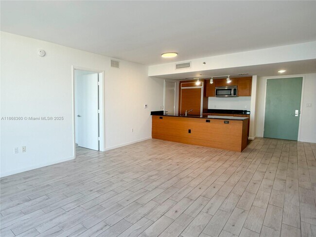 Building Photo - 50 Biscayne Blvd