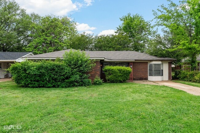 Building Photo - Check Out this 3 bed 2 bath in Bossier!!