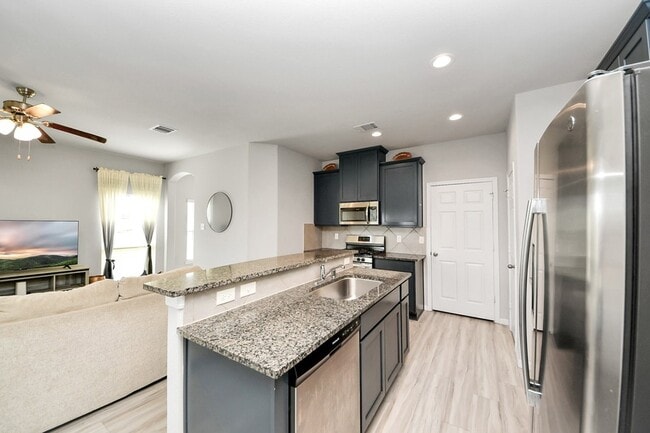 Building Photo - 13323 Colina Mdws Ln