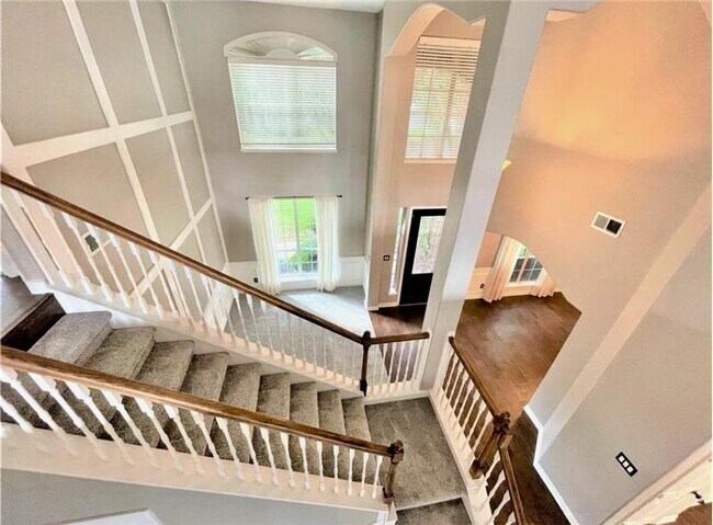 Building Photo - 16407 Stone Prairie Dr