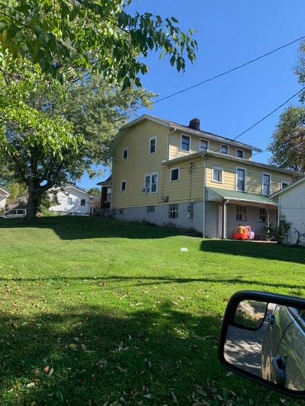 Building Photo - 1123 Pritz Ave