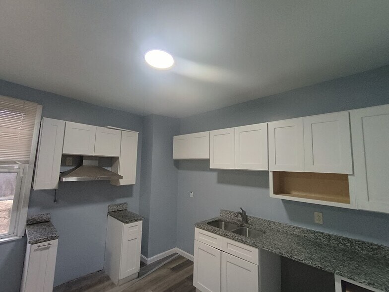 Building Photo - 412 Althea St