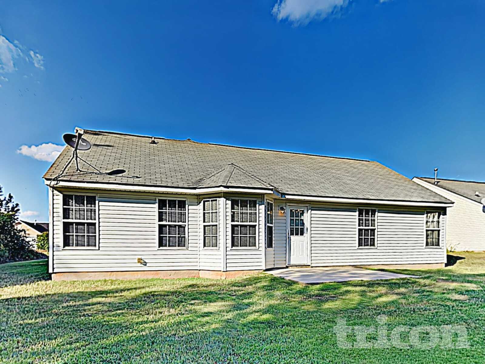 Building Photo - 218 Glencroft Dr