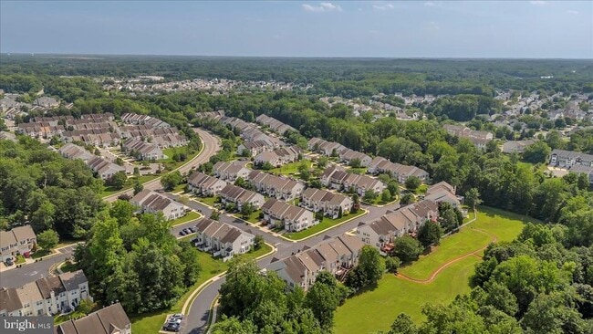 Building Photo - 144 Pennsbury Ln